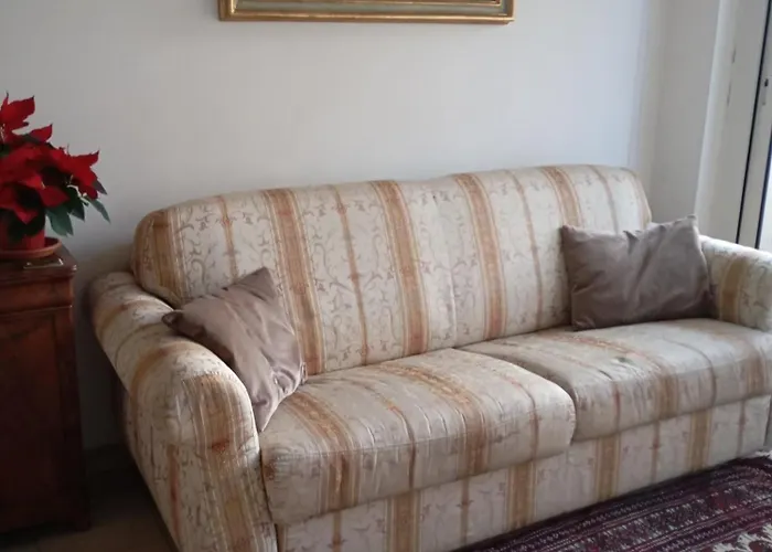 Bilocale Lungomare Con Piscina Appartement *